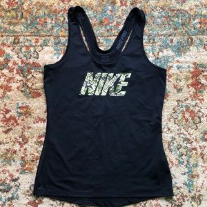 Nike pro workout top, black.